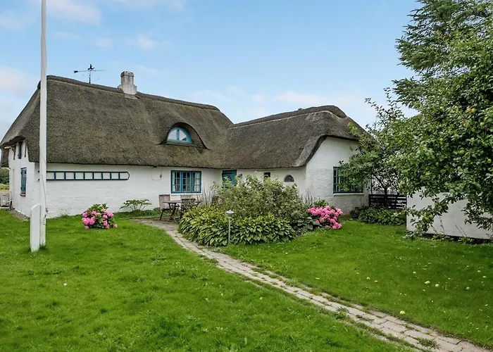 Clausina - 600m From The Sea By Interhome